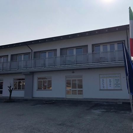 Prealpina Hotel Bagnolo Piemonte Екстериор снимка