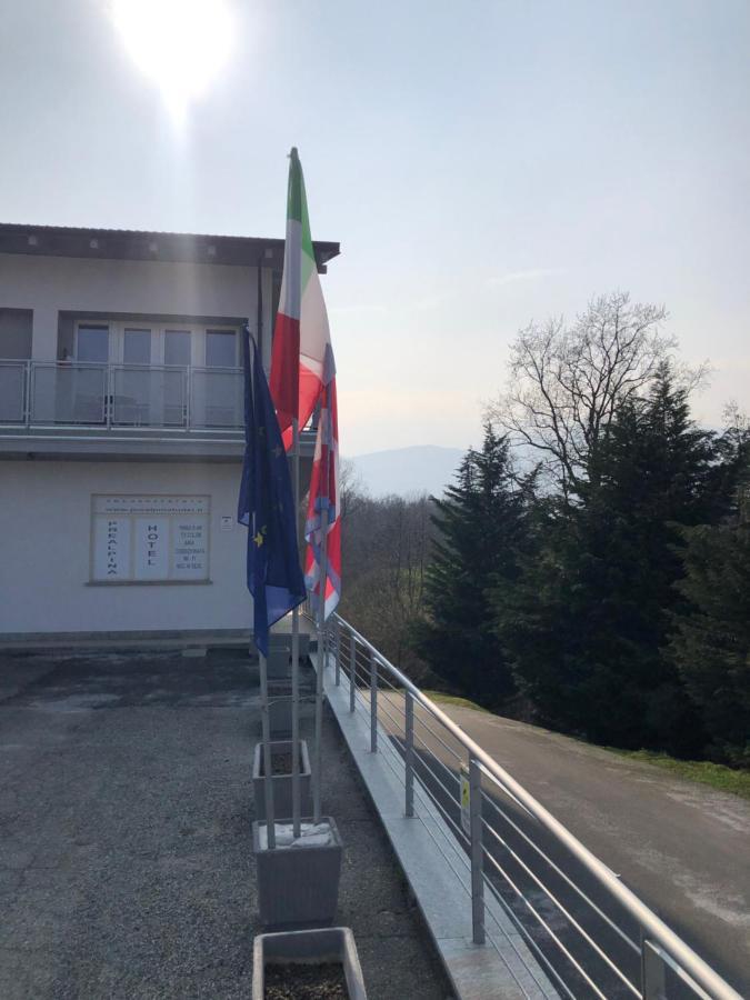 Prealpina Hotel Bagnolo Piemonte Екстериор снимка