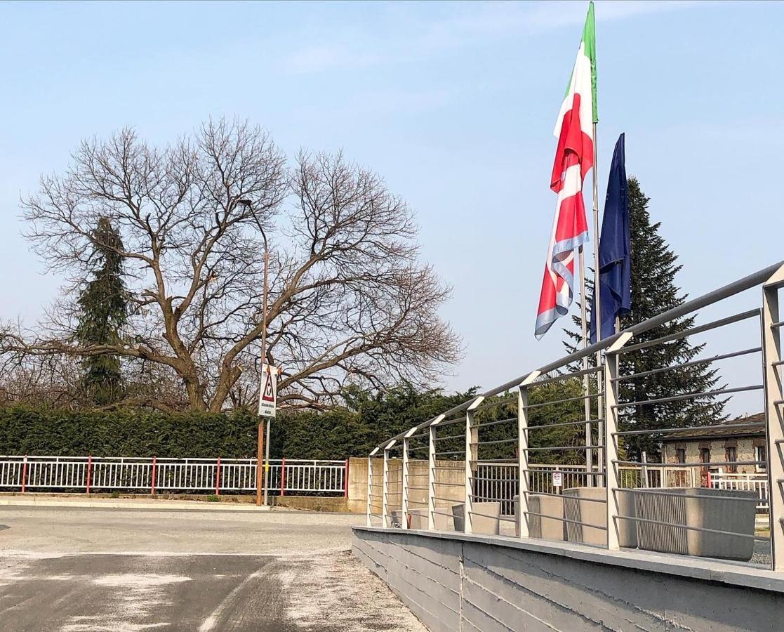 Prealpina Hotel Bagnolo Piemonte Екстериор снимка