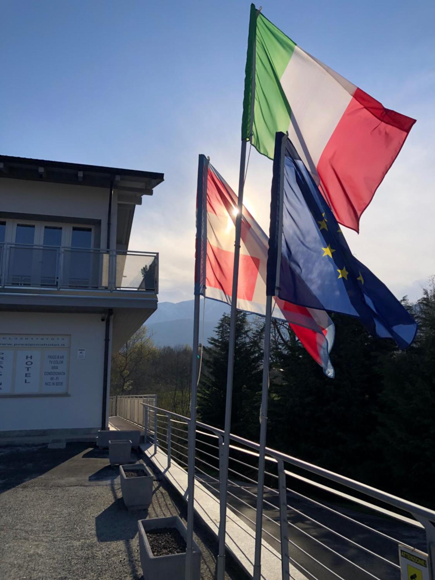 Prealpina Hotel Bagnolo Piemonte Екстериор снимка